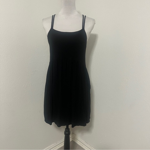 Old Navy Dresses & Skirts - Old Navy Women’s Medium Black Mini Dress Spaghetti Straps Fit & Flare Casual